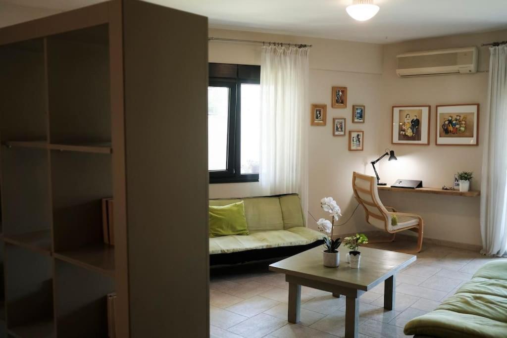 Apartment With Garden In Thessaloniki. Exterior foto